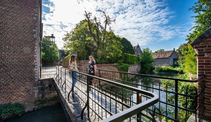 ©Karl Bruninx Bruggetje in het Groot Begijnhof