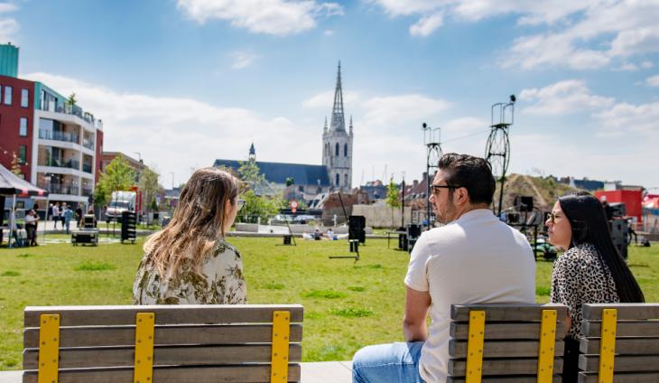 ©Karl Bruninx Locals in het groene Sluispark