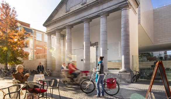 Gevel van museum M Leuven