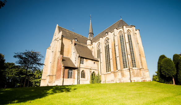 ©Visit Leuven Zicht op de Sint-Kwintenskerk in de Naamsestraat