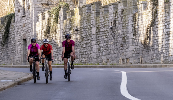 Wielrennen in de Mechelsestraat