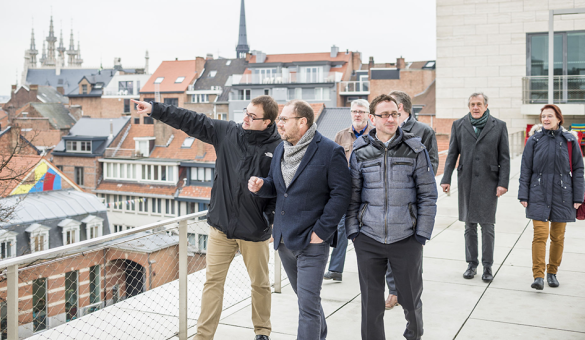 Bezoekers in museum M Leuven