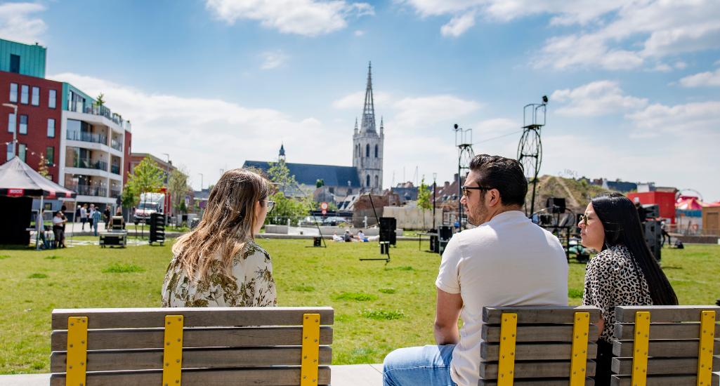 ©Karl Bruninx Locals in het groene Sluispark