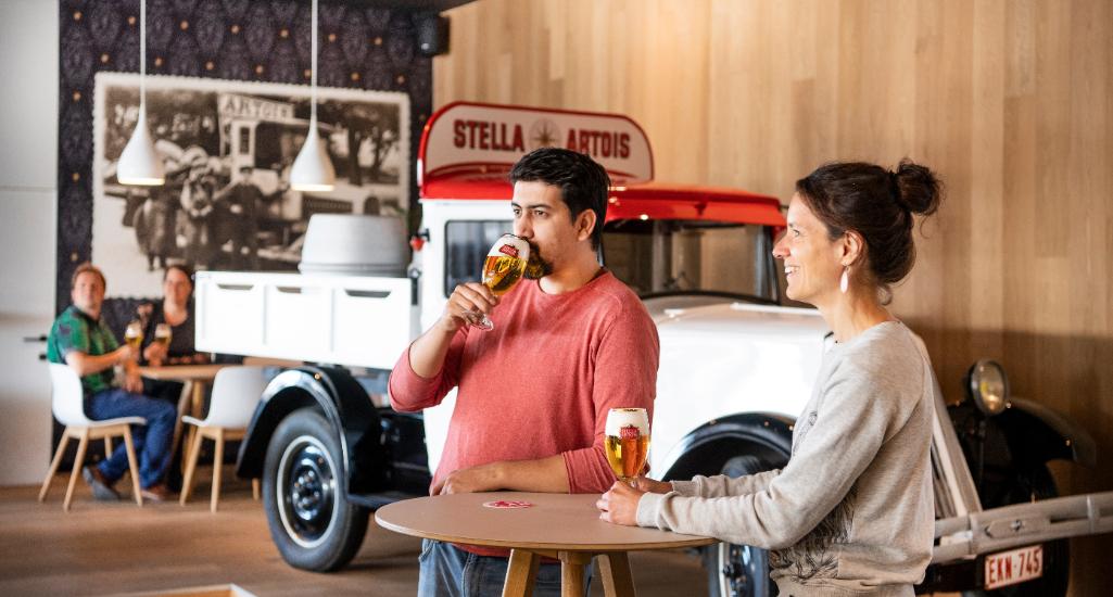 ©Karl Bruninx Proeverij na afloop van Stella Artois bezoek