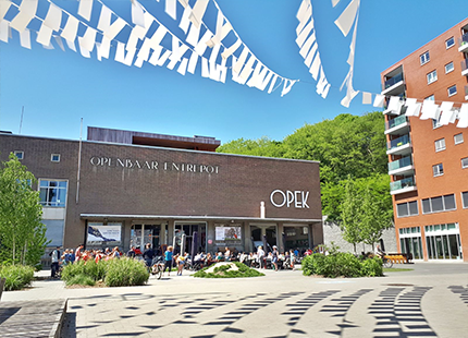 OPEK/Café Entrepot • Terras