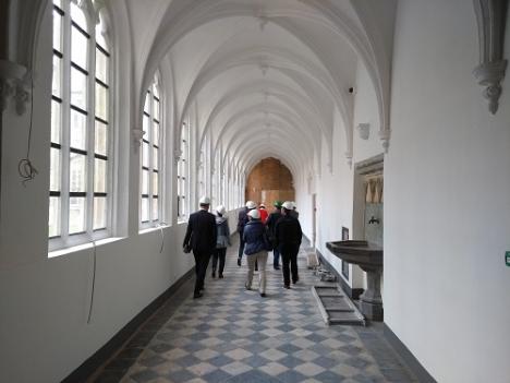 © Pieter Rombouts Werfbezoek aan de zuidvleugel van de abdij.